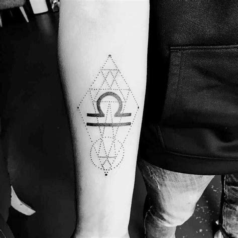 Tatuajes de Libra – 99 Diseños en HD para hombres。